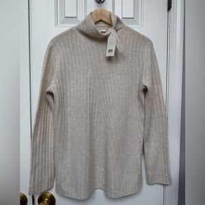Vince NWT 100% CASHMERE Light Tan Ribbed Knit Turtleneck